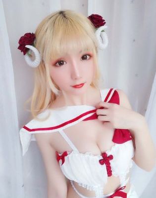凯西顺从的女孩_4K完整视频观看