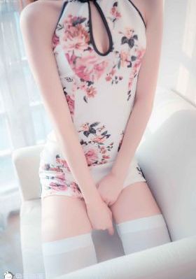 女女成为闺蜜的脚奴_720P/1080P高清国语
