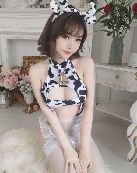 掀起妈妈裙子挺进去_720高清在线