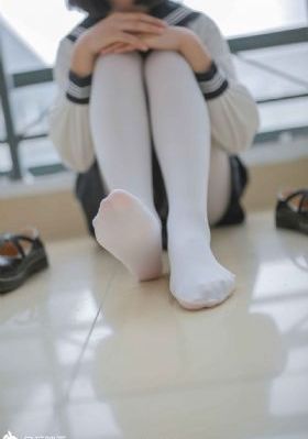 裙子里的怪兽_高清免费播放