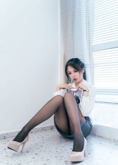 与妈妈的朋友_4K影视在线观看