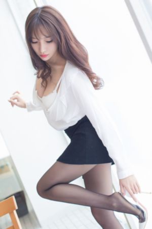 漂亮的女教师_欧美电影在线