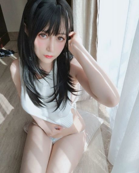 红色机尾_720免费在线播放